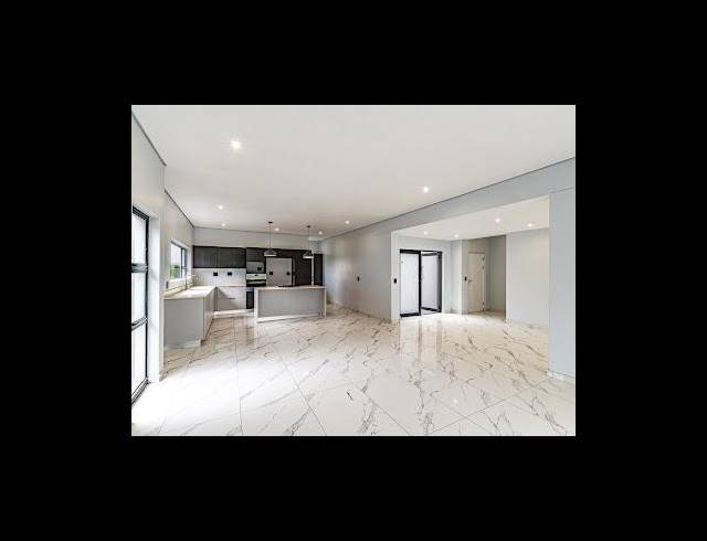 3 BEDROOM HOUSE TO LET IN PALM LAKES ESTATE